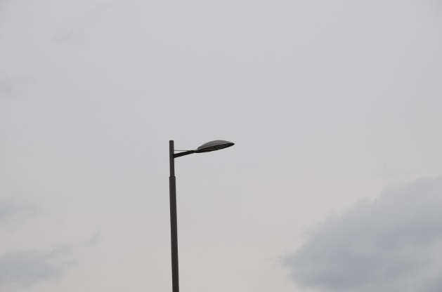 lampa przy stadionie narodowym